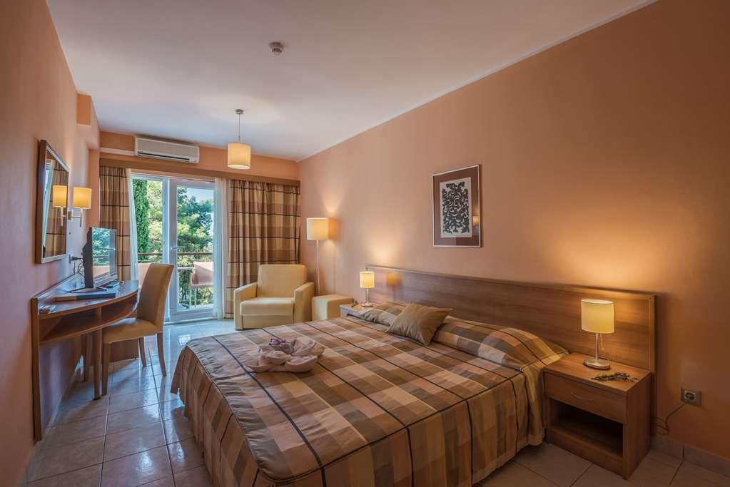 Bluesun Holiday Village Velaris Supetar Habitación foto