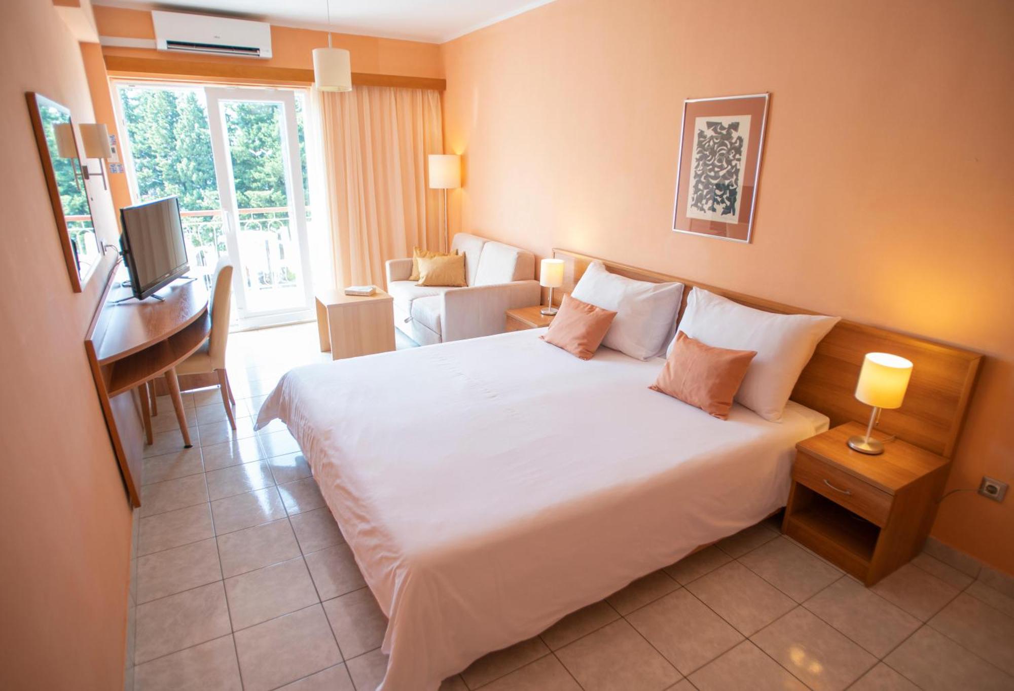 Bluesun Holiday Village Velaris Supetar Exterior foto