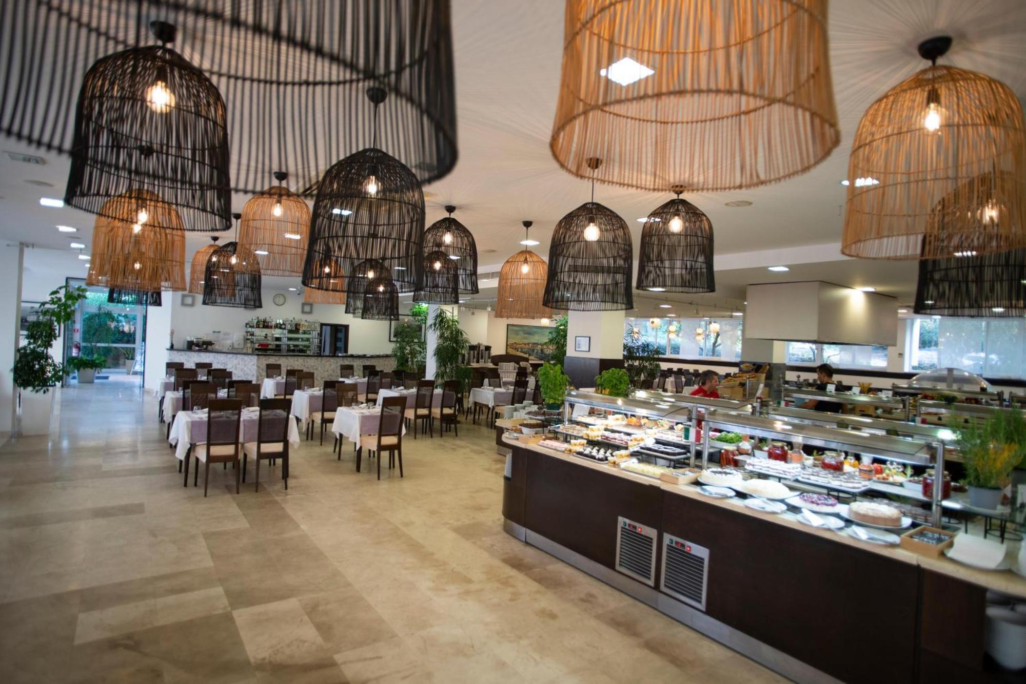 Bluesun Holiday Village Velaris Supetar Exterior foto
