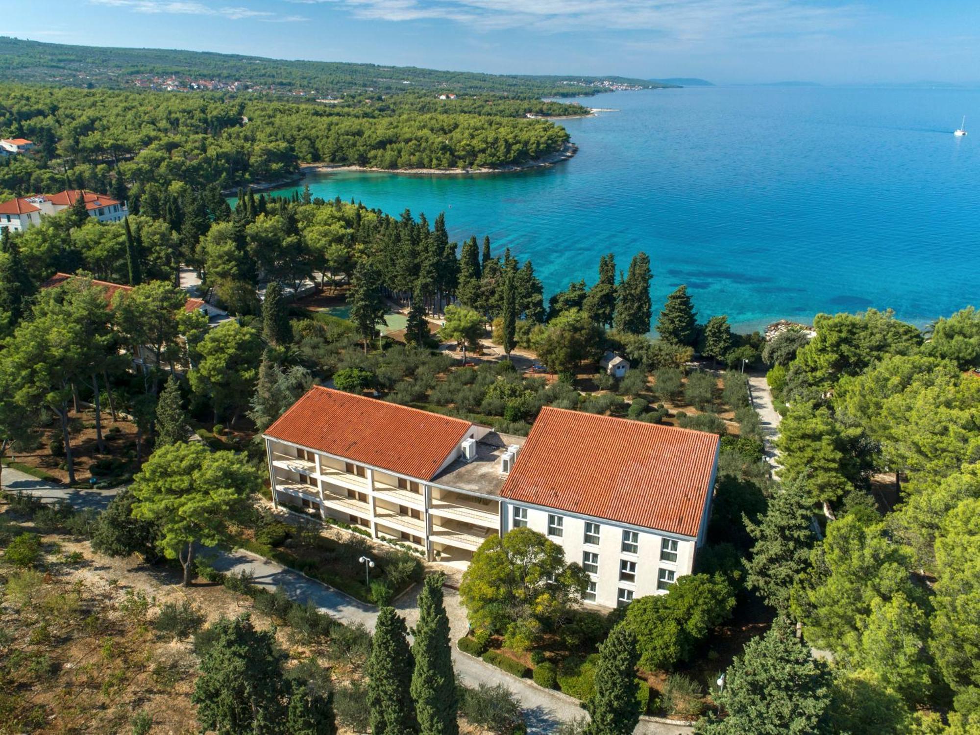 Bluesun Holiday Village Velaris Supetar Exterior foto